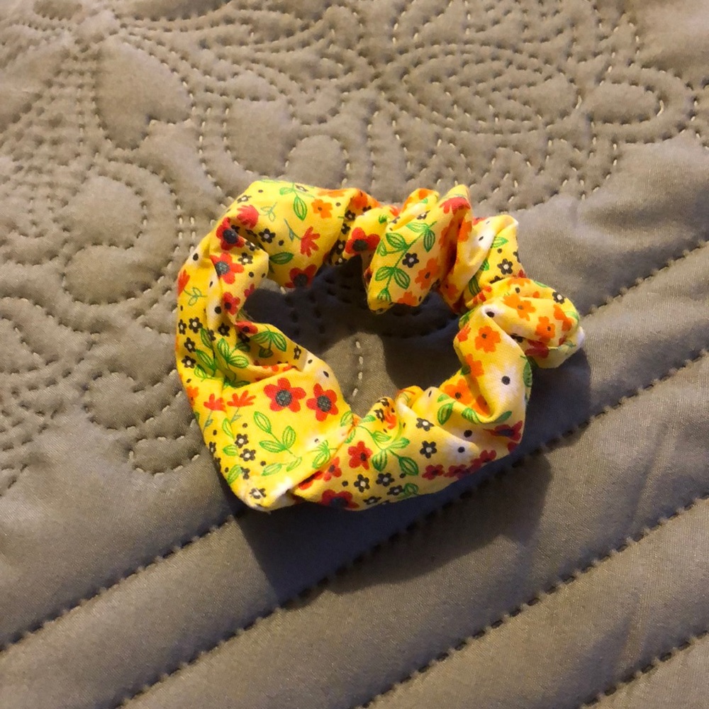 100% Handmade Scrunchie